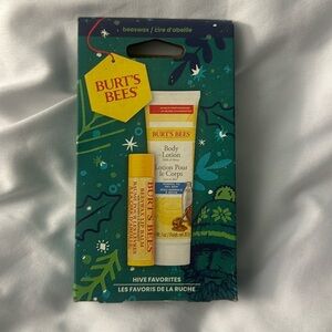 Burt’s Bees Holiday Kit